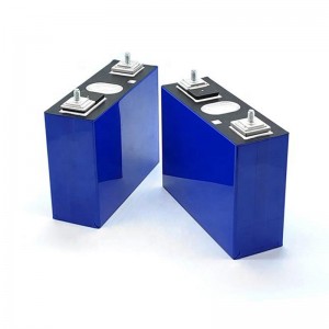 Svolt 106ah LFP Battery 3.2V 100AH LifePO4 PRAZMATICKÁ BARTERNY Cell dobíjecí lithium Iron Fosfátová baterie pro 12V 24V 48V SOLAR ENERGOR SKLADOVÁNÍ